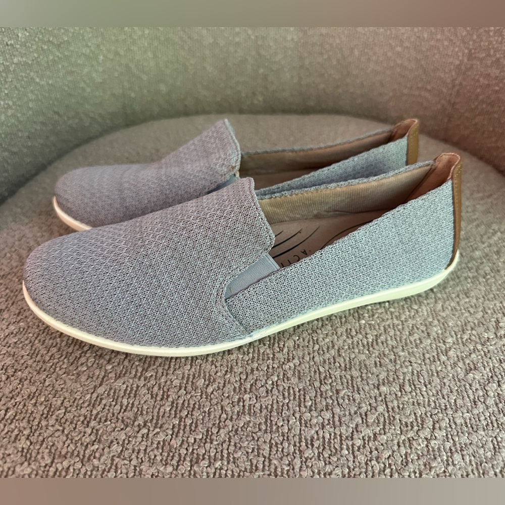 LifeStride Next Level Grey Knit Slip On Size 8‎